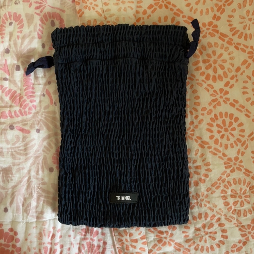 Triangle ruched bag